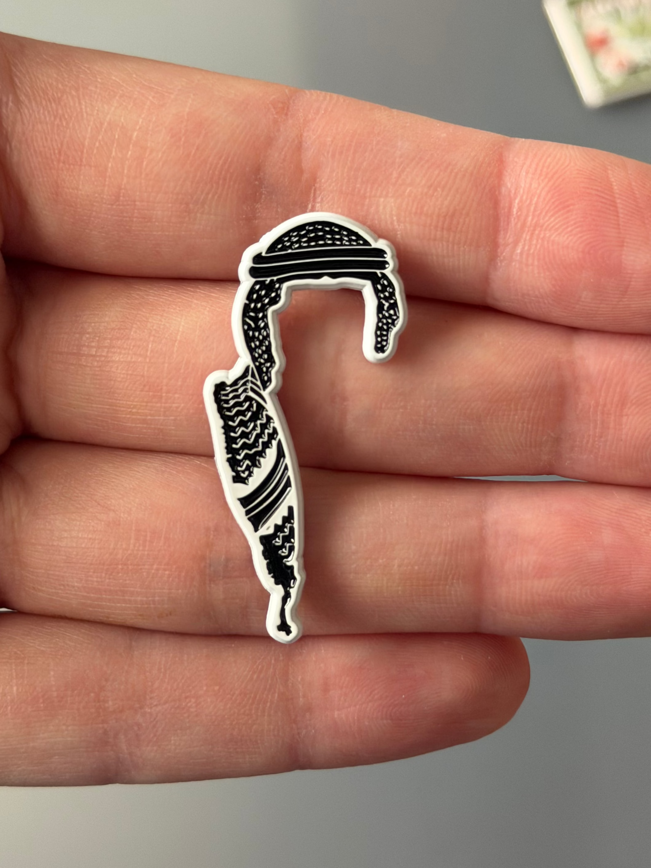 Palestinian Kuffeiyeh Enamel Sticker